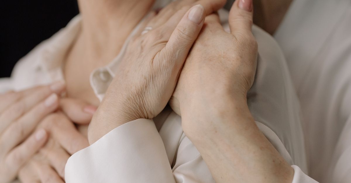 Menopauza w duecie: jak wzmocnić relację, gdy zmienia się ciało i emocje